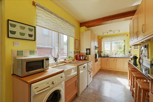 Cairns Road Crosspool